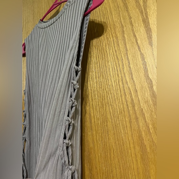 Charlotte Russe sleeveless dress with side ties - Picture 3 of 5